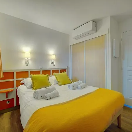 Immogroom - 2 - Pool - Garden - Terrace - Parking - Ac Apartment