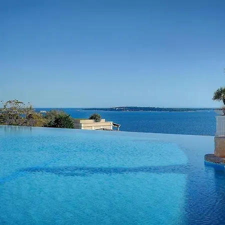 Upstays Garden Terrace Pool 30m2 * Cannes